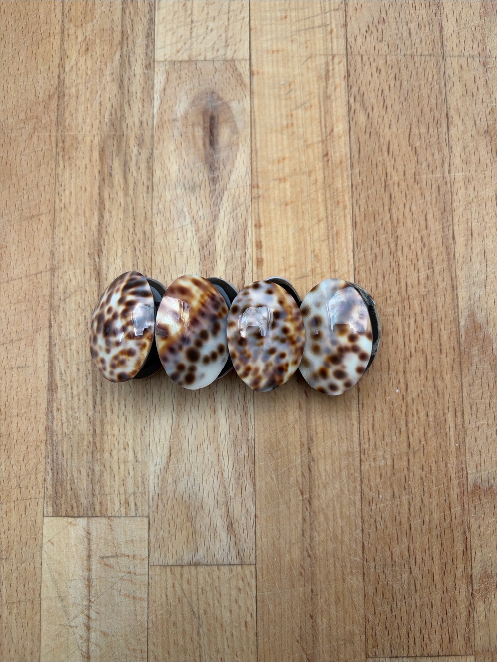 American Vintage | Brown Speckled Shell Bracelet